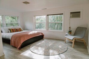 2 bedrooms, iron/ironing board, travel crib, WiFi