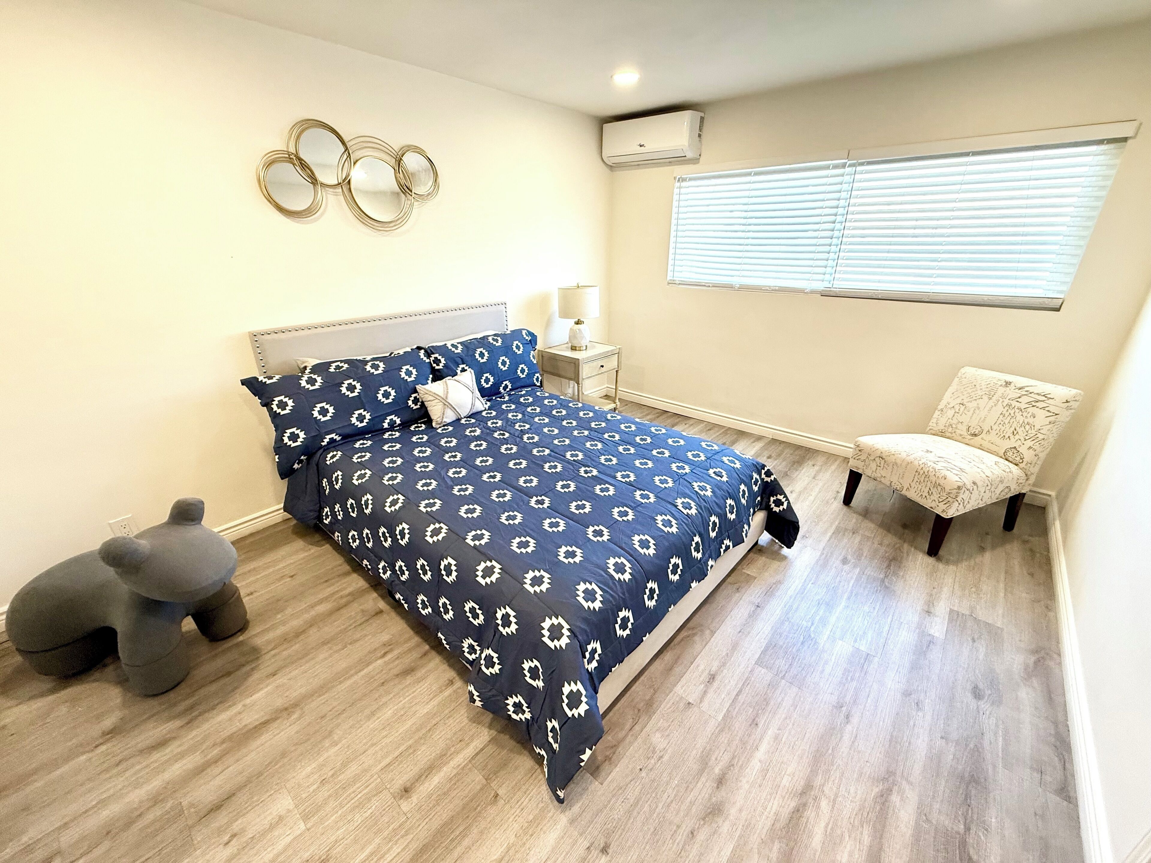 2 bedrooms, iron/ironing board, free WiFi, bed sheets