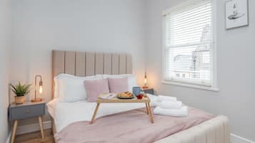 2 camere, una scrivania, ferro/asse da stiro, Wi-Fi gratuito