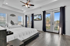 4 bedrooms, iron/ironing board, free WiFi, bed sheets - 5909 Havana Dr: Private Pool/Large Back Yard (South Padre Island)