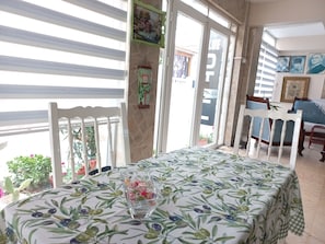 55-cm LCD TV with digital channels, TV - Blue Otel (Cesme)