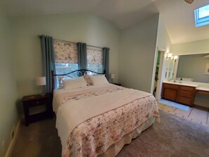 3 bedrooms, free WiFi, bed sheets