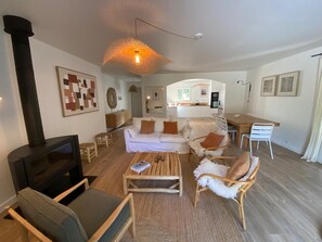 TV, fireplace - NEW! Villa Porto Vecchio, quiet, heated pool 10 minutes from the beaches (Porto-Vecchio)