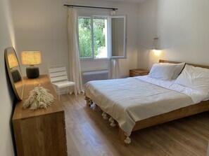 4 Schlafzimmer, Reisekinderbett, kostenloses WLAN, Bettwäsche