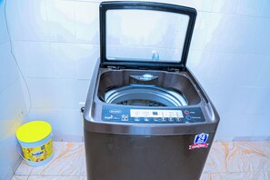 Interior - Cozy and city View of Kigali city, with a conducive and quiet environment! (Kigali)