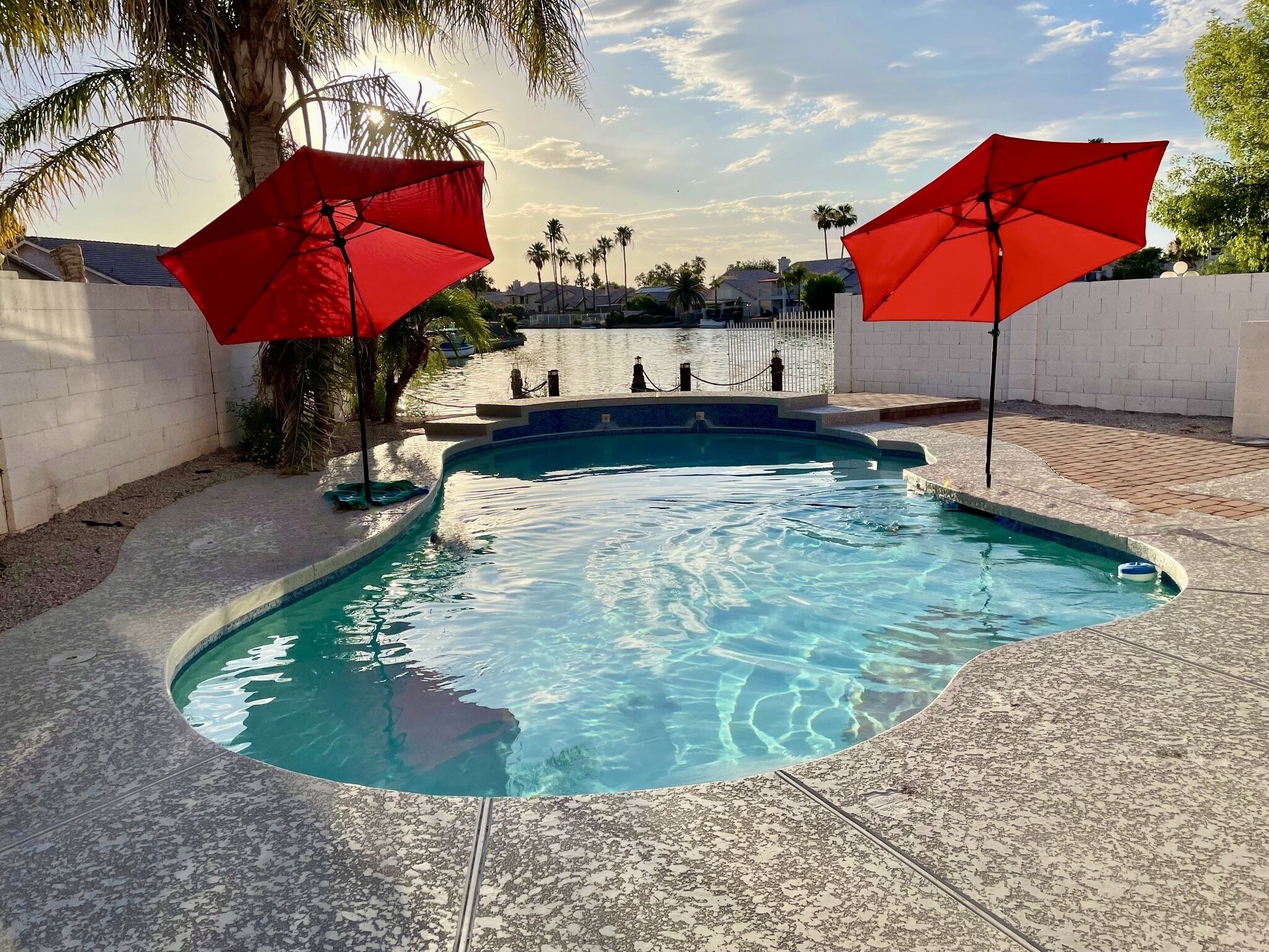 4BR Lakefront Retreat in the Desert w Private Pool