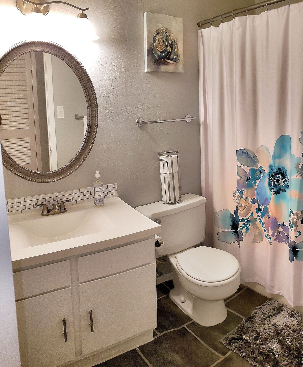 Photo 23 of Private Peaceful 4x4 House Near Downtown Austin