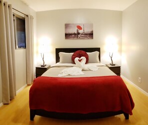 4 bedrooms, desk, iron/ironing board, travel crib