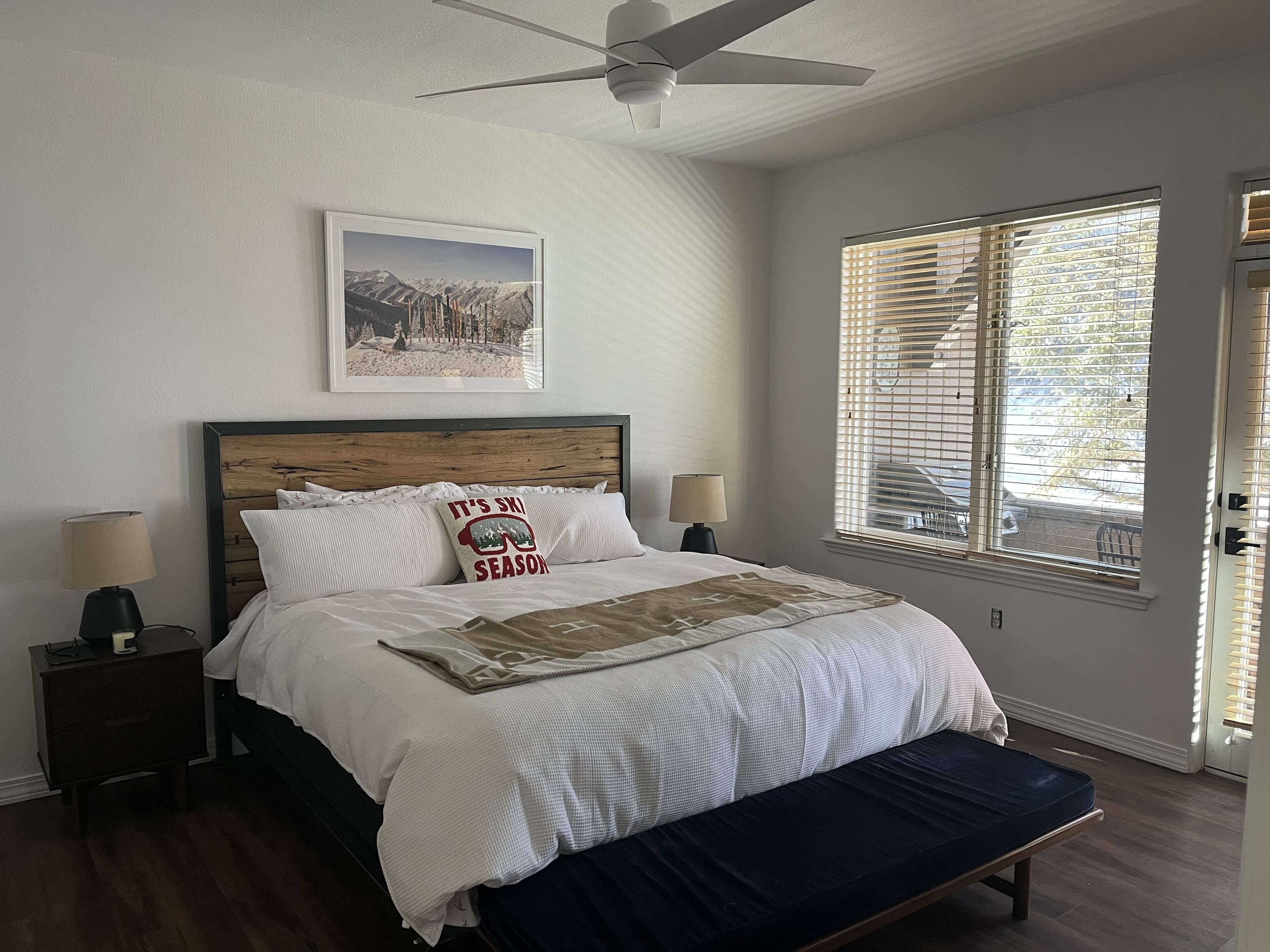 2 bedrooms, in-room safe, iron/ironing board, free WiFi