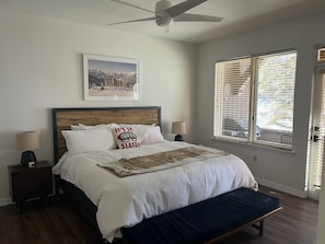 2 室のベッドルーム、セーフティボックス (室内)、アイロン / アイロン台、WiFi (無料)