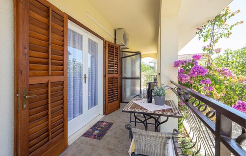 1 bedroom lovely apartment in Kanica