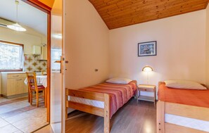 2 bedrooms, free WiFi, bed sheets