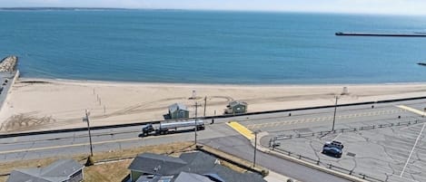 Beach nearby, beach towels