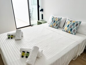 2 bedrooms, desk, iron/ironing board, travel crib