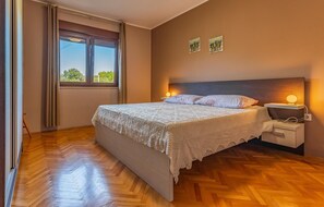 3 bedrooms, free WiFi, bed sheets - Amazing apartment in Banjole with WiFi (Banjole)