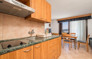 Fridge, coffee/tea maker - Gorgeous apartment in Barbat na Rabu (Barbat na Rabu)