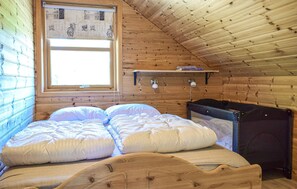 3 Schlafzimmer, Reisekinderbett, kostenloses WLAN, Bettwäsche