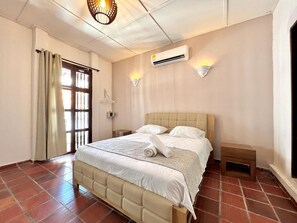 5 Schlafzimmer, Zimmersafe, Bügeleisen/Bügelbrett, kostenloses WLAN