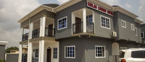 Façade de l’hébergement