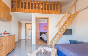 1 Schlafzimmer, Reisekinderbett, kostenloses WLAN, Bettwäsche