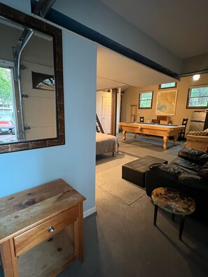 Interior - Private Guest Quarters with Loft, 3 blocks to Ocean (Surfside Beach)