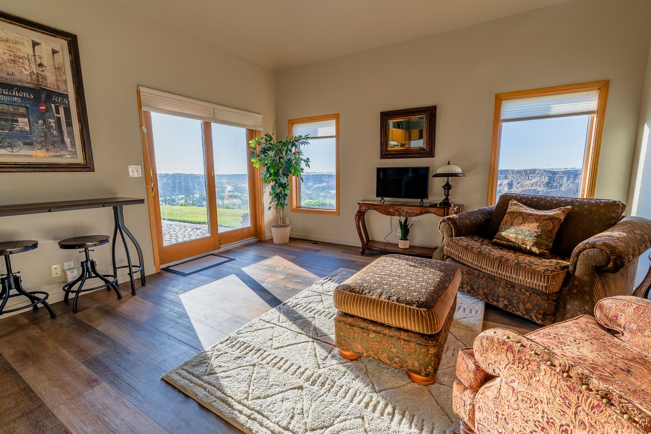 Smart TV, fireplace, foosball, table tennis