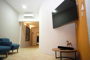 Interior - Casa Moneda 1 5BR amazing house picusi AC old city (Cartagena)