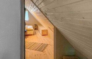 3 bedrooms, iron/ironing board