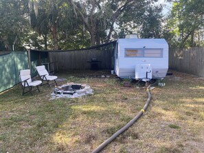 Property grounds - Retro Rv adorable little romantic paradise (Casselberry)