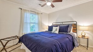 3 bedrooms, iron/ironing board, free WiFi, bed sheets - Mountain Creekside Cottage with Hot tub! (Maggie Valley)