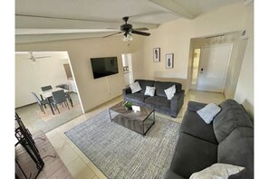 Living area - Quiet home in Phoenix near Westgate Entertainment District!  (Phoenix)