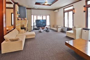 Living area - EternalFlame (Hakuba)