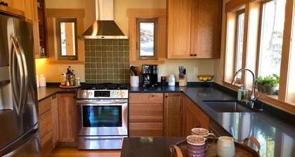 Graham Getaway on Flathead Lake