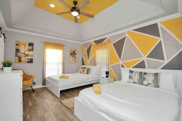 2 bedrooms, iron/ironing board, WiFi, bed sheets