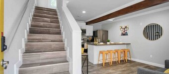 Stylish Oasis Near Houston Attractions