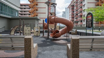 Children’s play area – outdoor