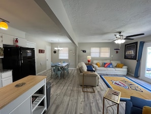 Smart TV, video games