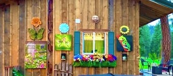 Cozy 1-bed cabin couples get-away w/ hot tub and Starlink high-speed internet