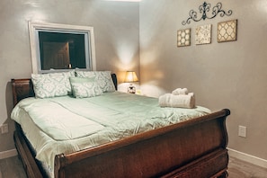 4 soverom, strykejern/-brett, wi-fi og sengetøy