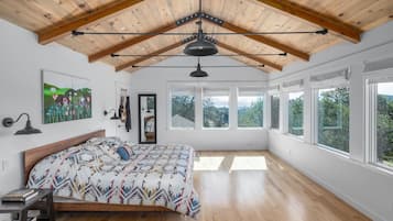 3 Schlafzimmer, Schreibtisch, Reisekinderbett, kostenloses WLAN