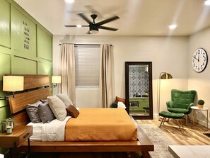 1 habitación, tabla de planchar con plancha, wifi gratis y ropa de cama 