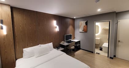 Hound Hotel Incheon Airport
