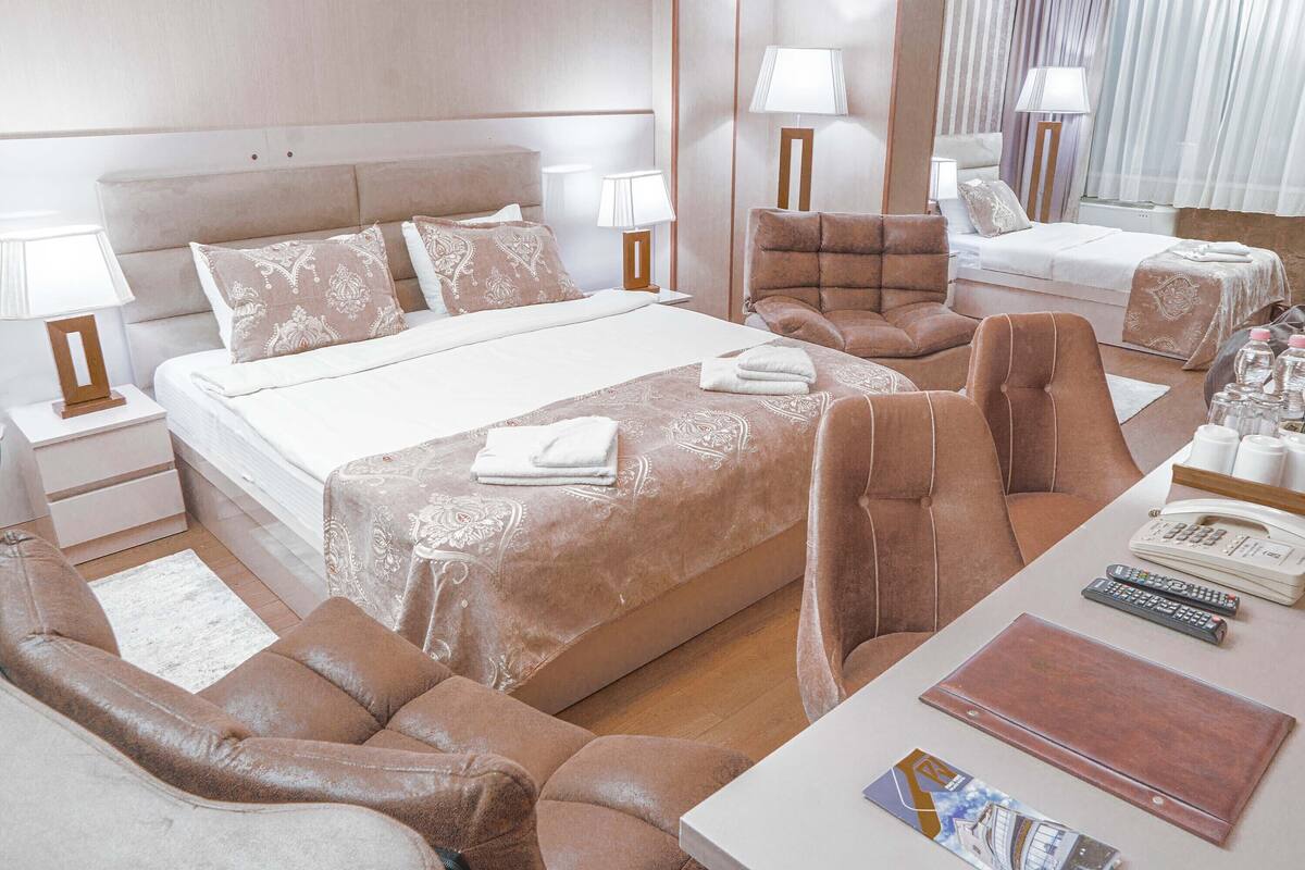 Classic Triple Room | Desk, laptop workspace, iron/ironing board (on request), cribs (free)