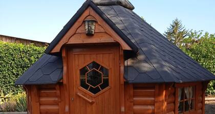 Maison à Étages Avec Jardin