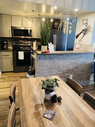 1 bedroom 1 bath entire condominium/SunCityWest/Surprise/SunCity