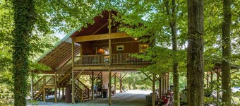 The Peaceful Perch One Bed home on an organic farm