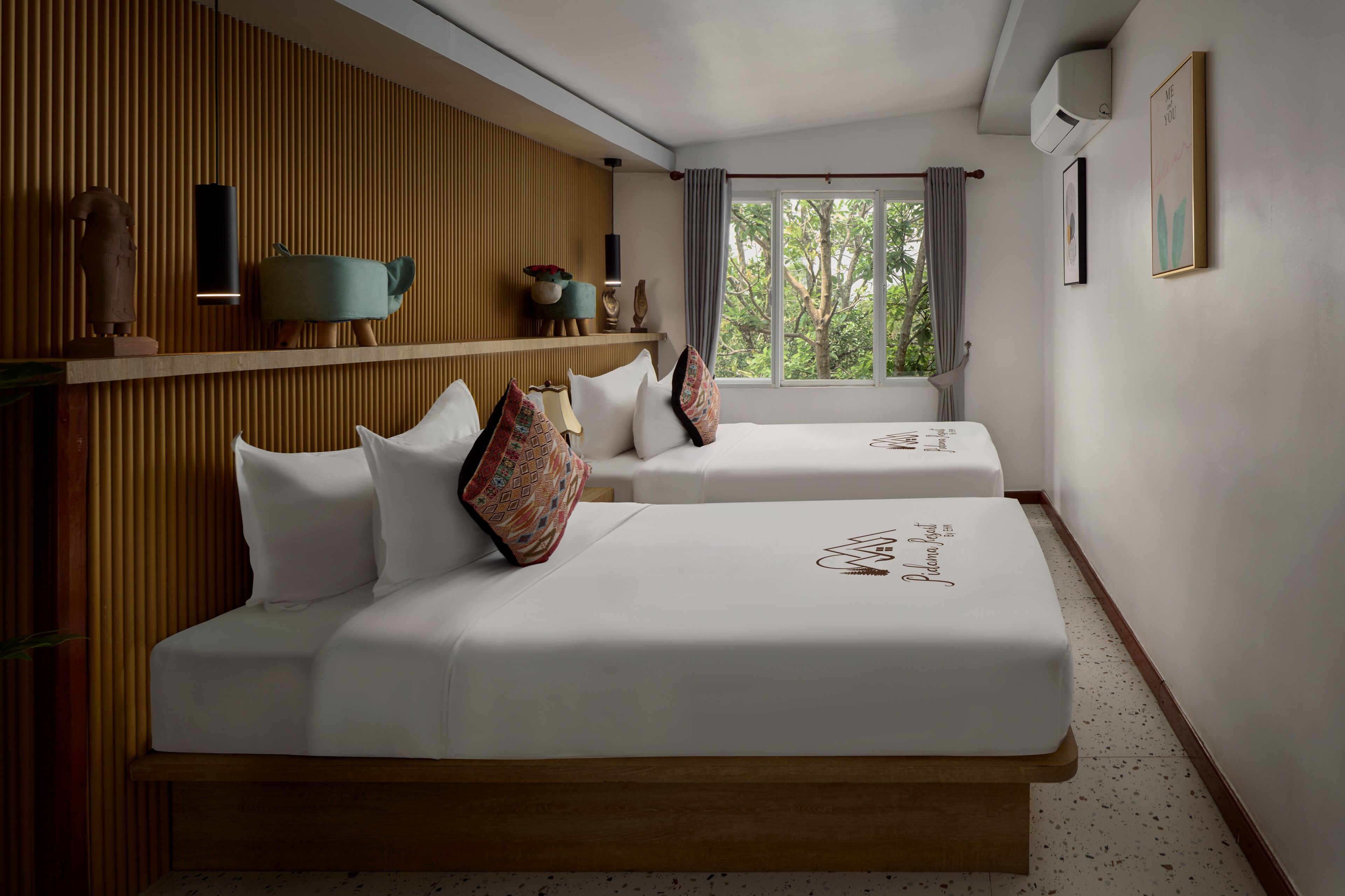 Tube Connecting Room | View from room