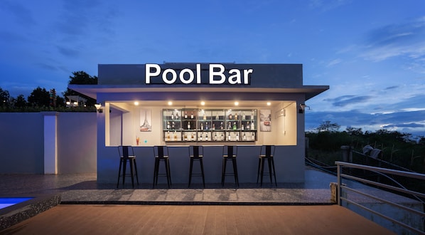 Bar junto a la alberca