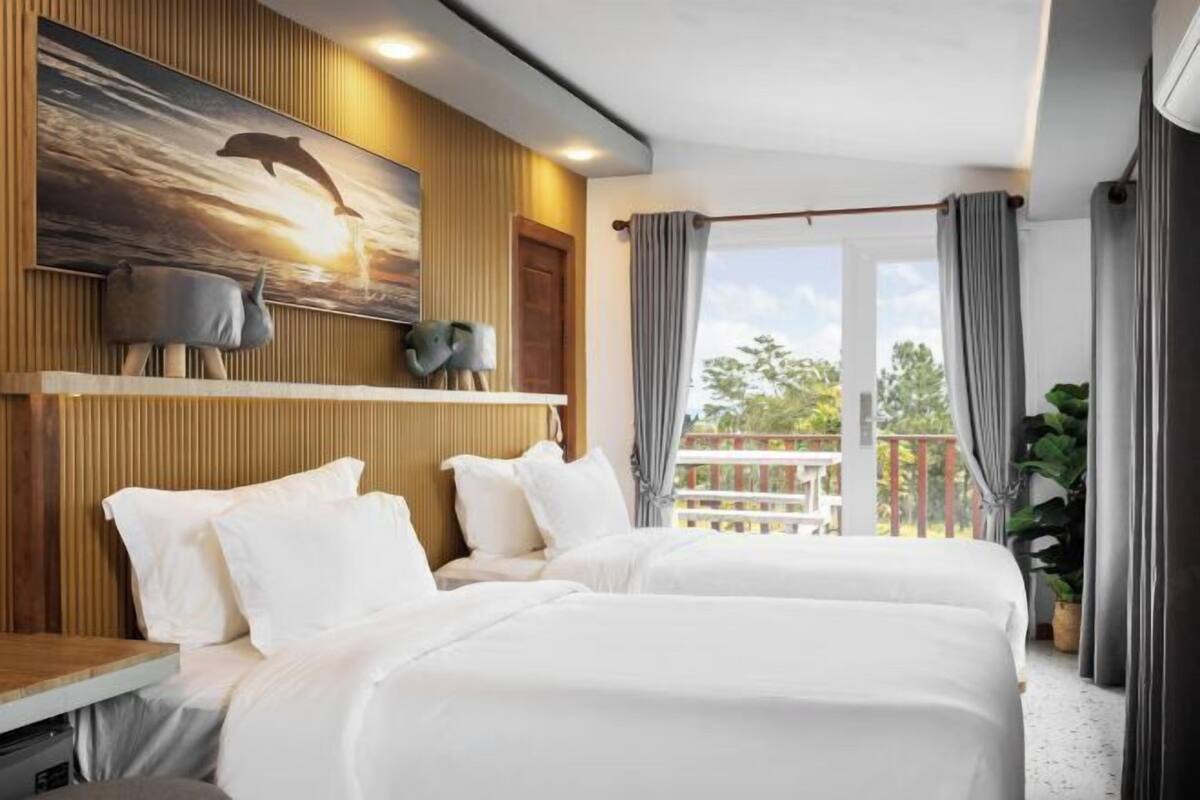 1 bedroom, minibar, desk, blackout curtains