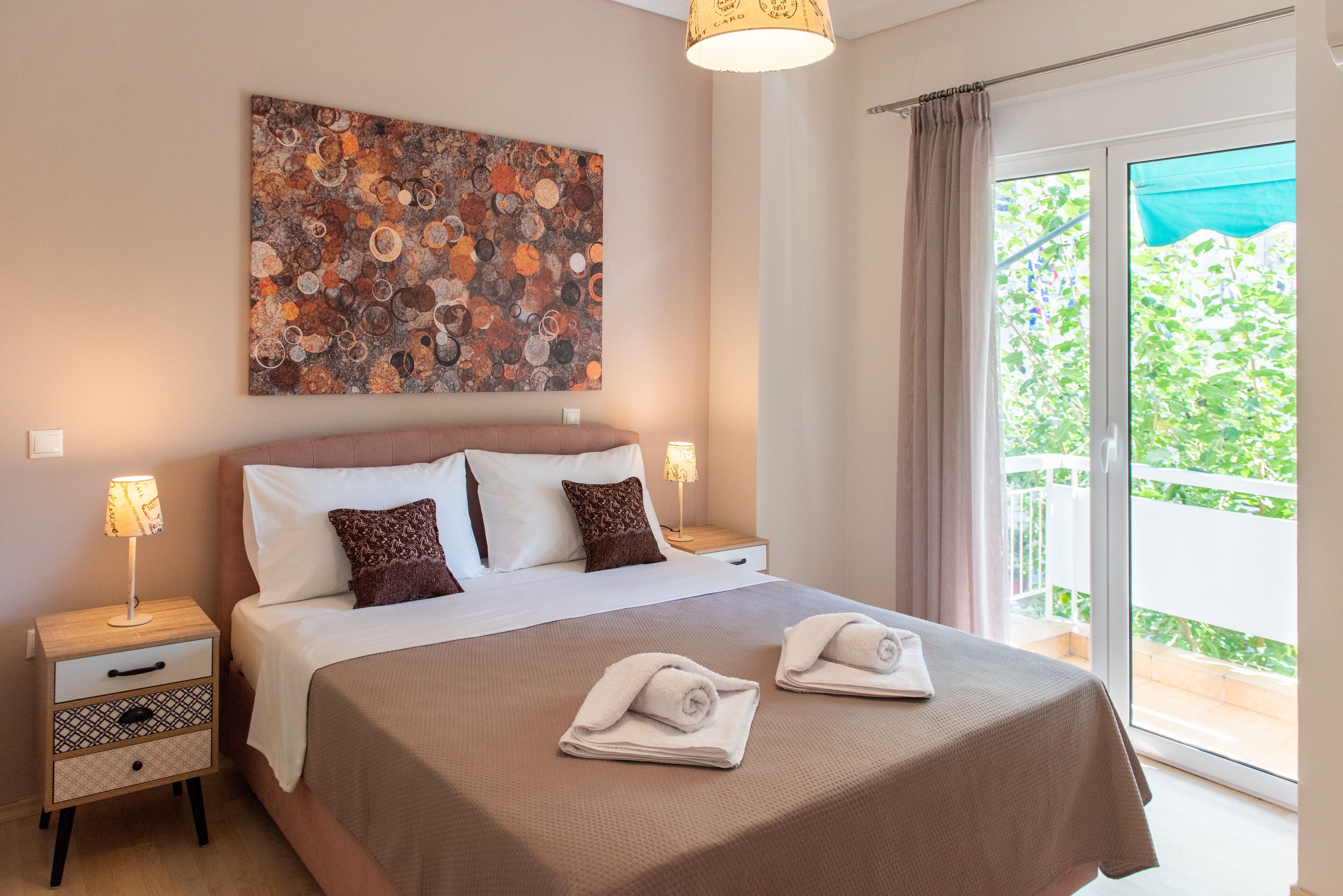 Comfort Apartment | 2 bedrooms, in-room safe, desk, laptop workspace